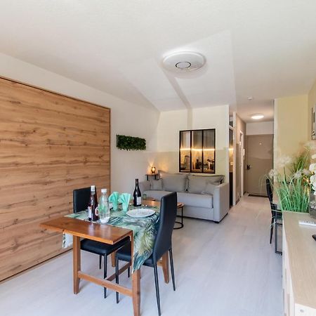 Les Flamants Roses - Studio Avec Balcon Apartment Nimes Luaran gambar