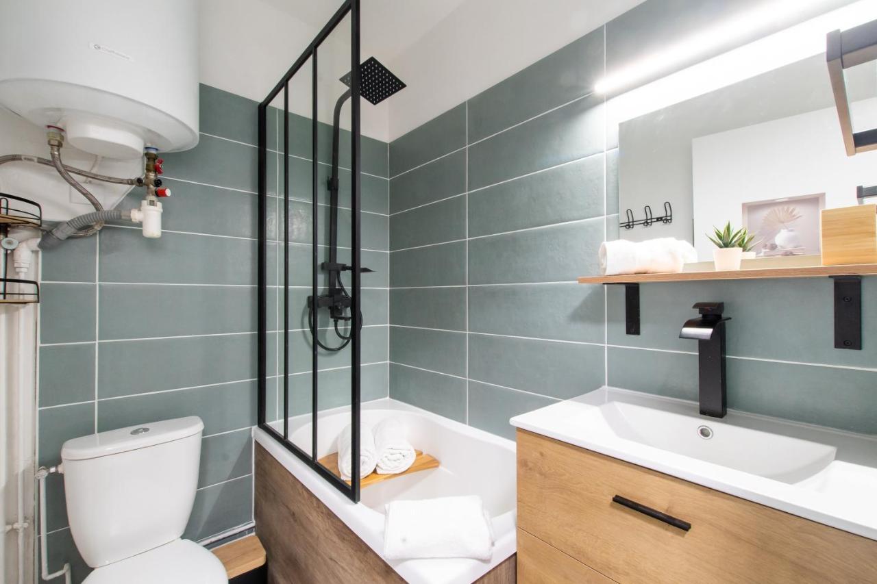 Les Flamants Roses - Studio Avec Balcon Apartment Nimes Luaran gambar