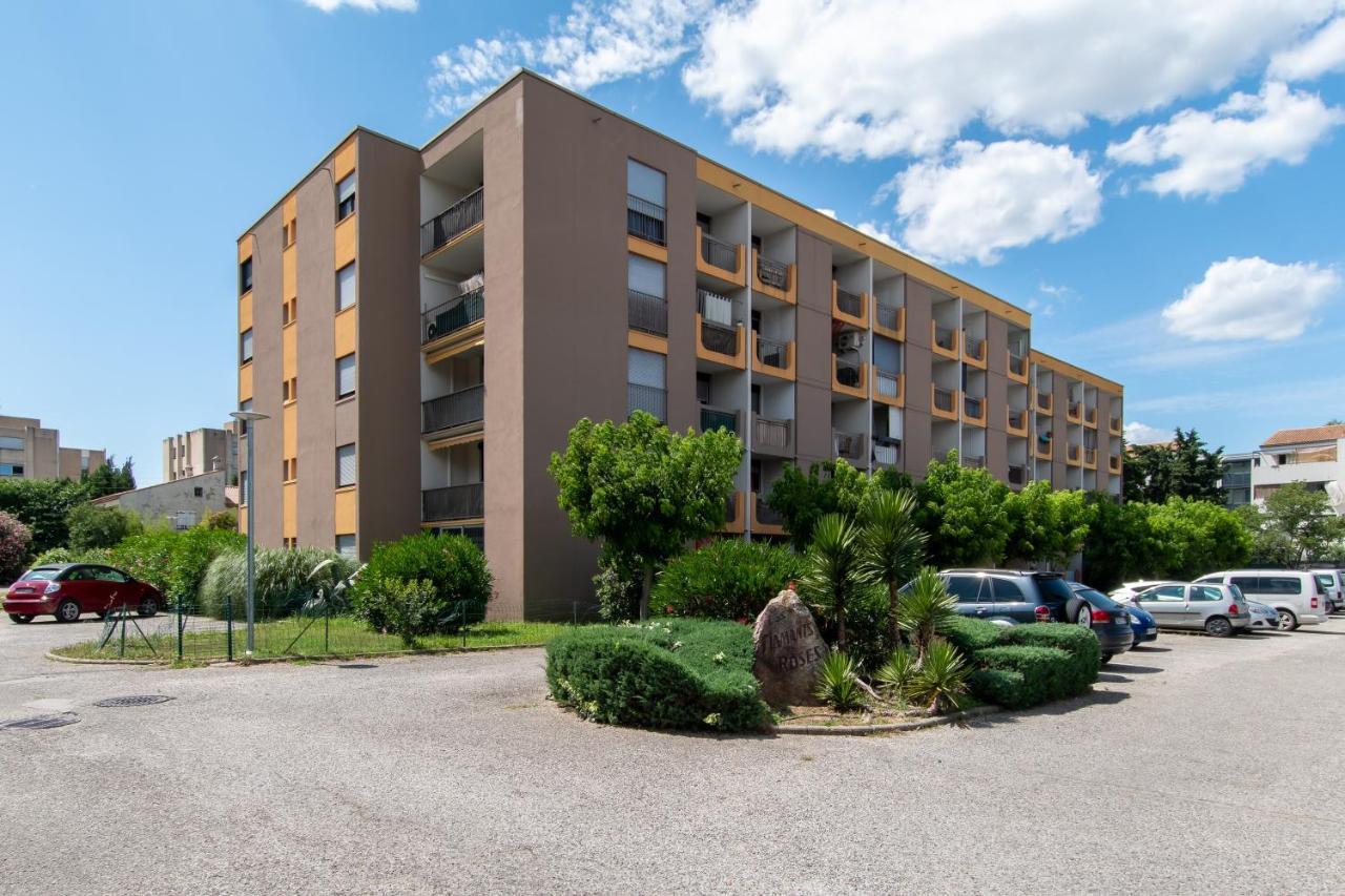 Les Flamants Roses - Studio Avec Balcon Apartment Nimes Luaran gambar